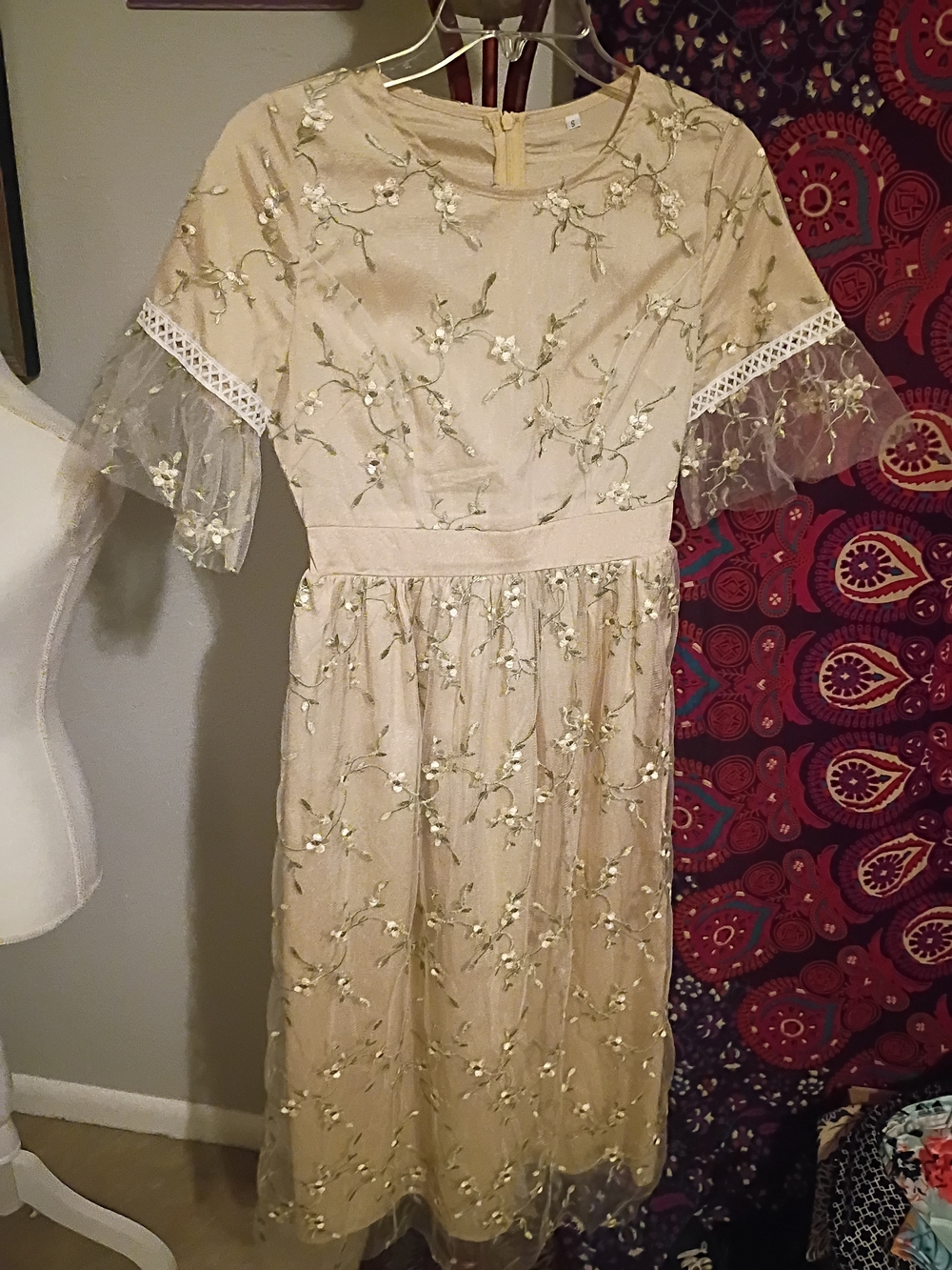 Embroidered Floral Ivory Midi Dress